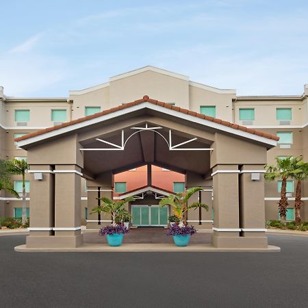 Holiday Inn Express & Suites Pembroke Pines-Sheridan St By Ihg Exterior foto