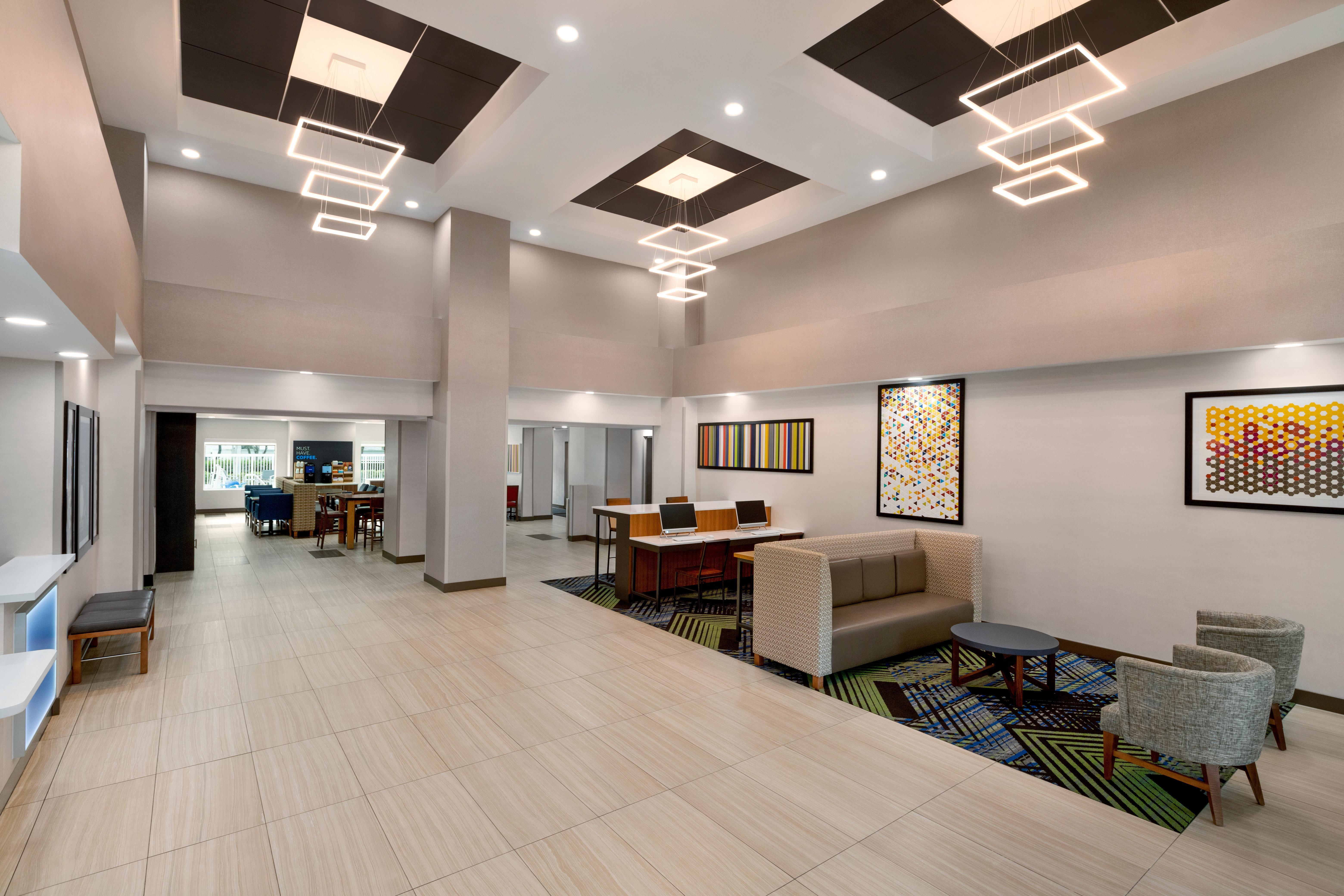 Holiday Inn Express & Suites Pembroke Pines-Sheridan St By Ihg Exterior foto